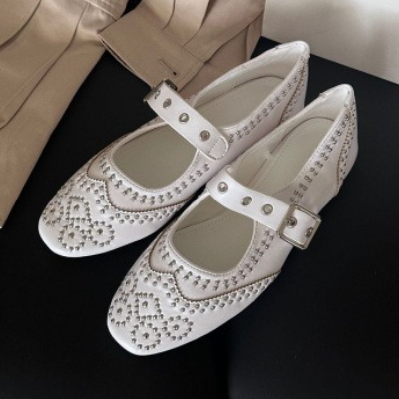 Retro Rivet Buckle Design Flat - Women Shoes Brands 评论和价格