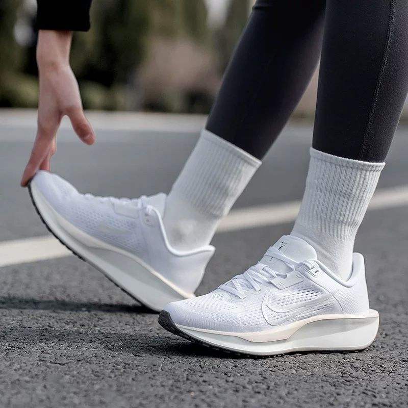NIKE Women's QEST 6 Mesh Shoes - Women Shoes Hong Kong 评论和价格