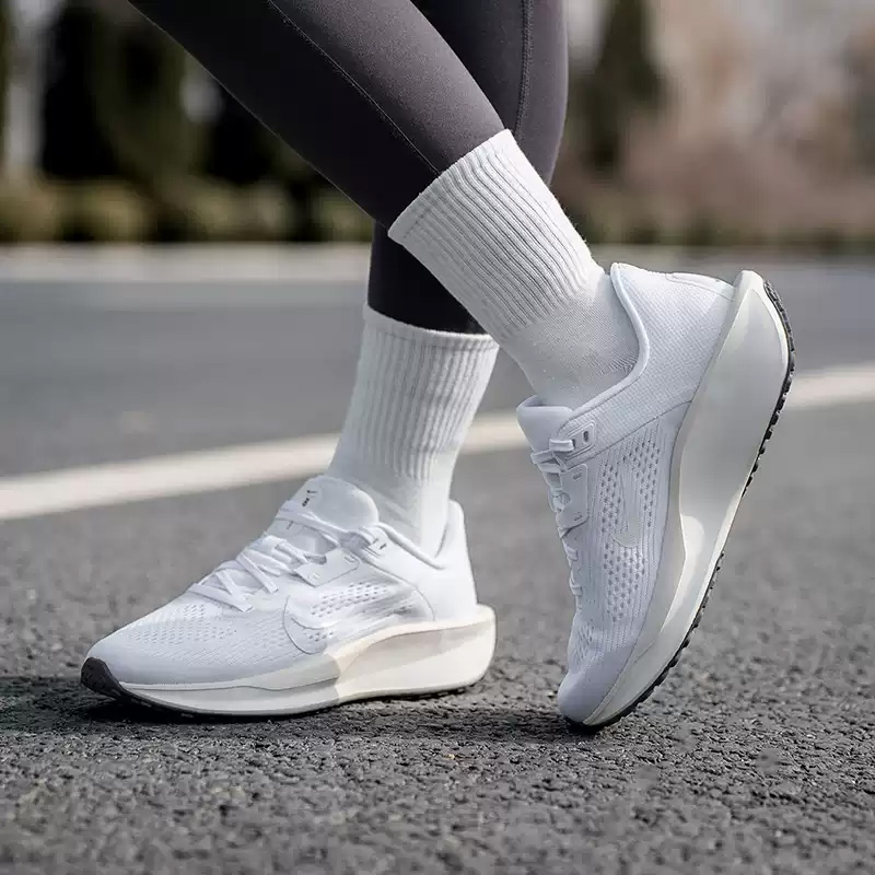 NIKE Women's QEST 6 Mesh Shoes - Women Shoes Hong Kong 评论和价格