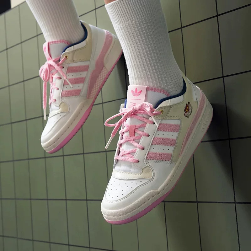 Adidas Clover x Disney collabo - Women Shoes Hong Kong 评论和价格